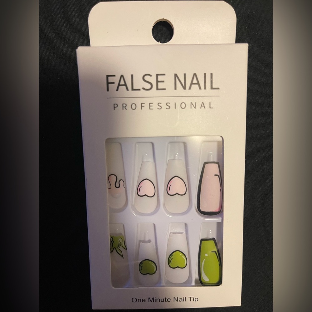 Heart and Avocado Design False Nails